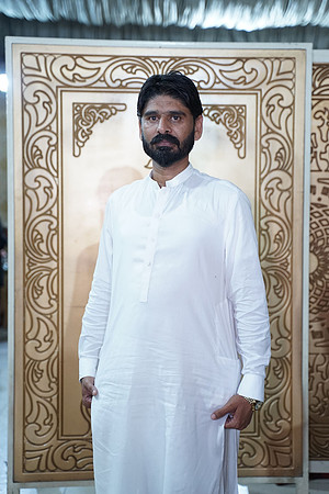 Ajmal & Faiza Barat 00277