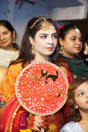 Rafiya & Fahad Mehndi 00264