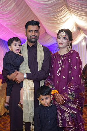 Iqra & Amjad Mehndi 00207
