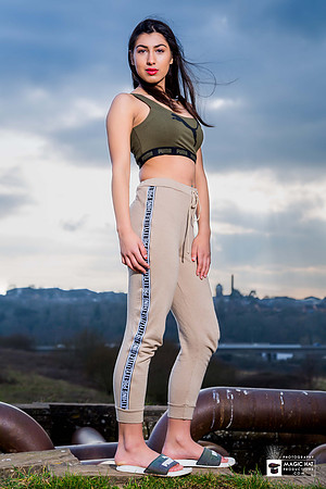 Modeling headshot Millie-1249