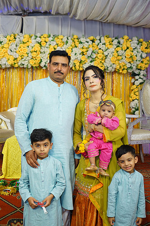 Rafiya & Fahad Mehndi 00195