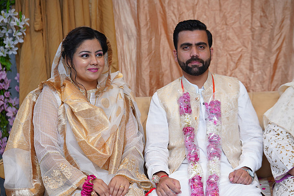 Azhar & Ayesha 00147
