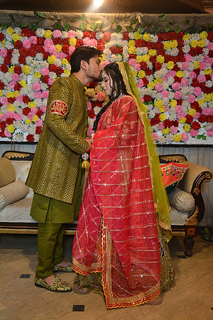 Usama & Bisma Mehndi 00092