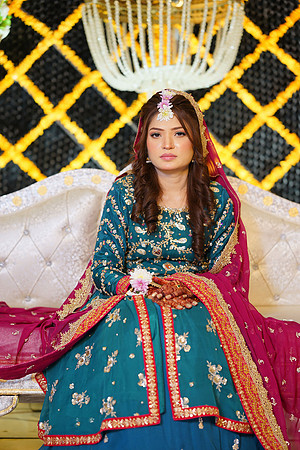 Ayesha & Arslan Mehndi 00003