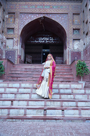 Outdoor PhotoShoot by Fatima Studio 00003