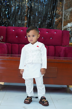 Usama & Hania Barat 00090