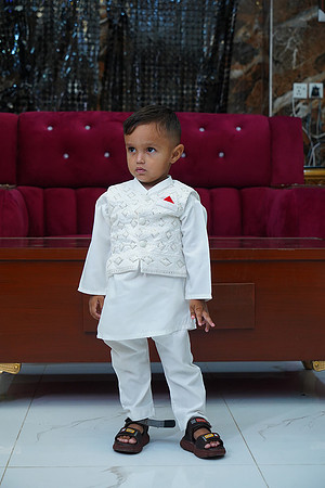 Usama & Hania Barat 00094