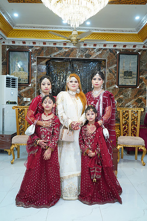 Usama & Hania Barat 00111
