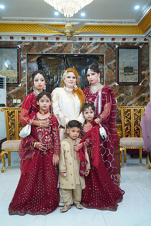 Usama & Hania Barat 00112
