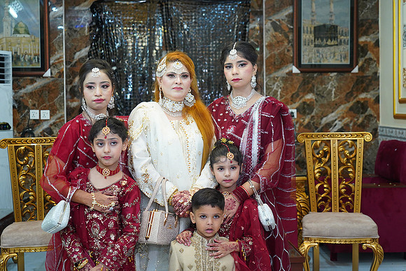Usama & Hania Barat 00118