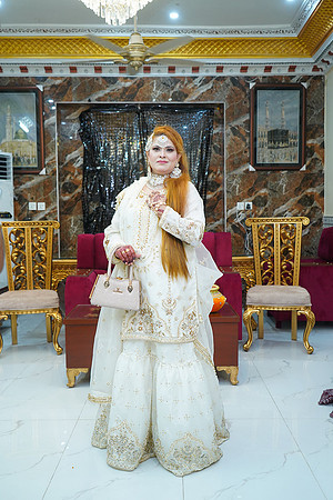 Usama & Hania Barat 00149