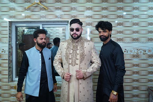 Usama & Hania Barat 00164