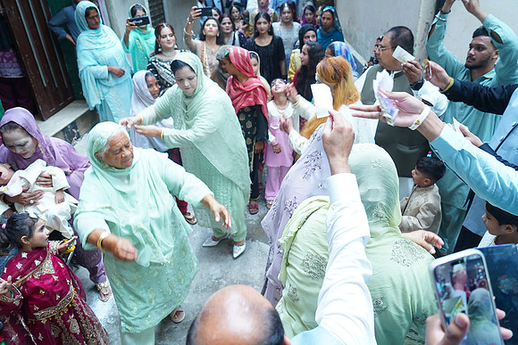 Usama & Hania Barat 00203