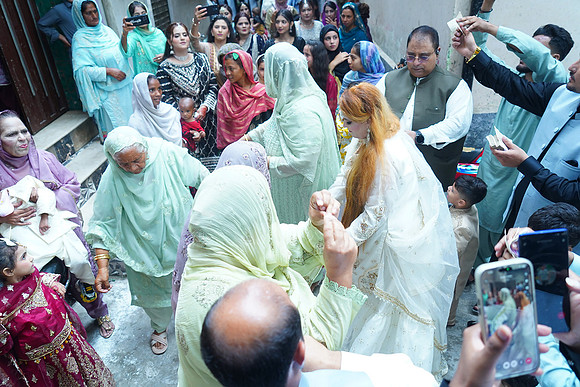 Usama & Hania Barat 00202