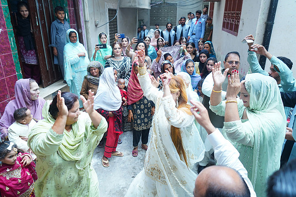 Usama & Hania Barat 00208