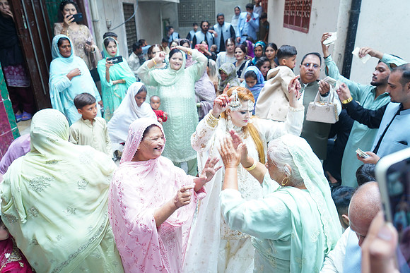 Usama & Hania Barat 00213