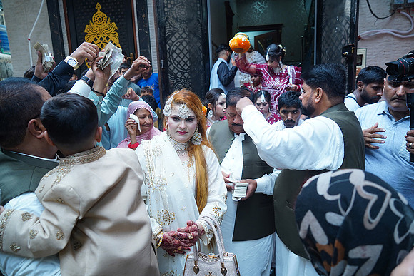 Usama & Hania Barat 00222