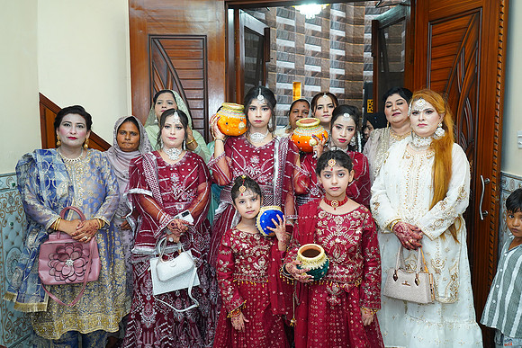 Usama & Hania Barat 00241