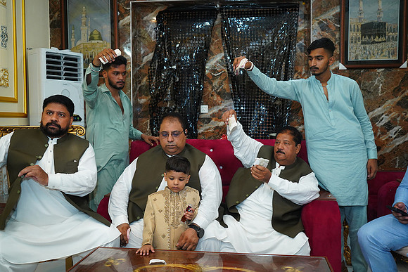Usama & Hania Barat 00271