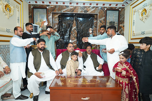 Usama & Hania Barat 00281