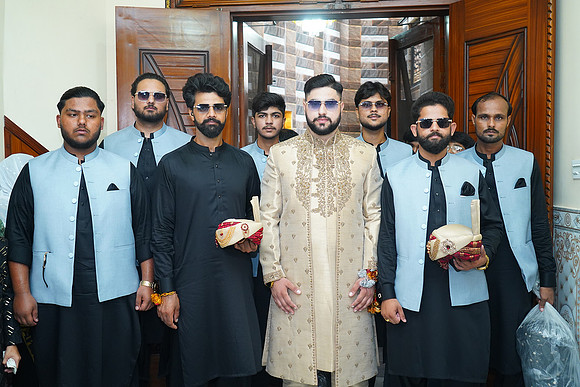 Usama & Hania Barat 00296