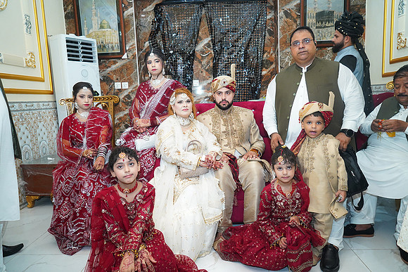 Usama & Hania Barat 00340