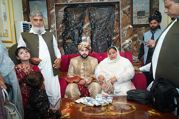 Usama & Hania Barat 00370