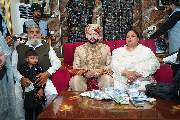 Usama & Hania Barat 00377