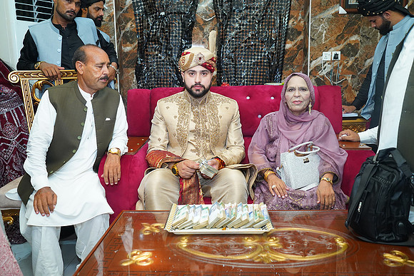 Usama & Hania Barat 00382