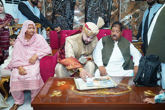 Usama & Hania Barat 00387