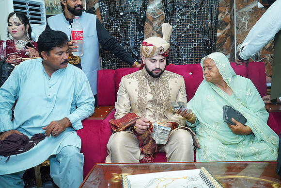Usama & Hania Barat 00388