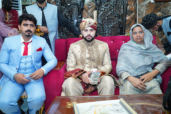 Usama & Hania Barat 00394