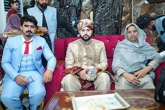Usama & Hania Barat 00396