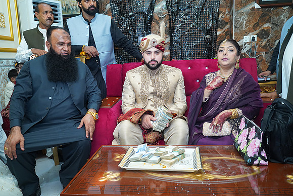 Usama & Hania Barat 00400