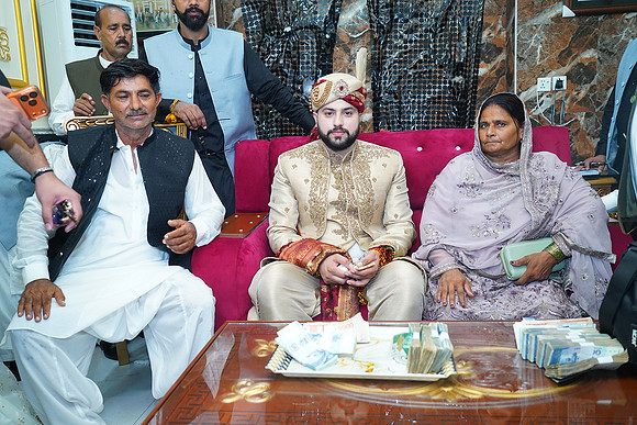 Usama & Hania Barat 00403