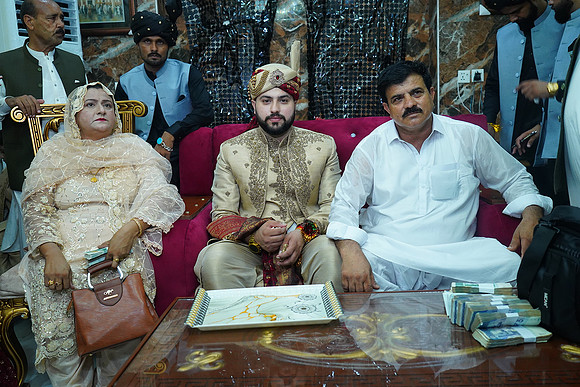 Usama & Hania Barat 00410