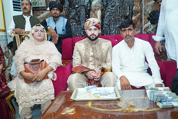 Usama & Hania Barat 00413