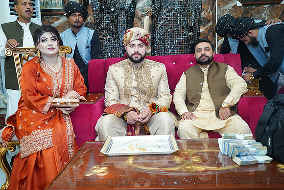 Usama & Hania Barat 00416