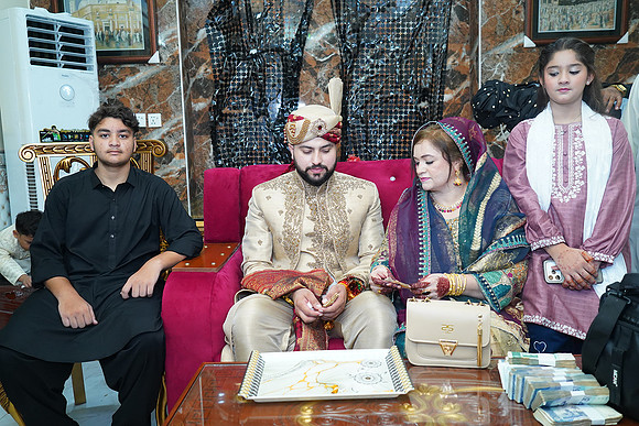 Usama & Hania Barat 00419
