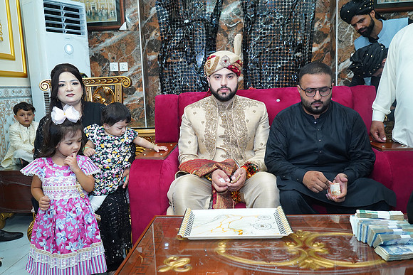 Usama & Hania Barat 00422