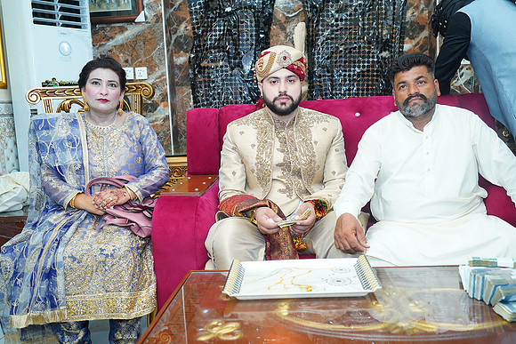 Usama & Hania Barat 00424