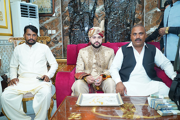 Usama & Hania Barat 00427