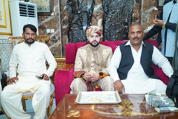 Usama & Hania Barat 00428
