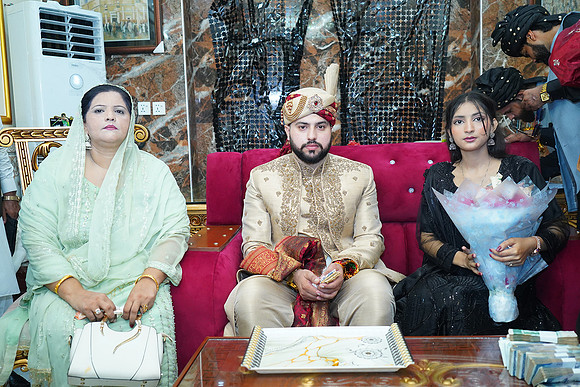 Usama & Hania Barat 00432