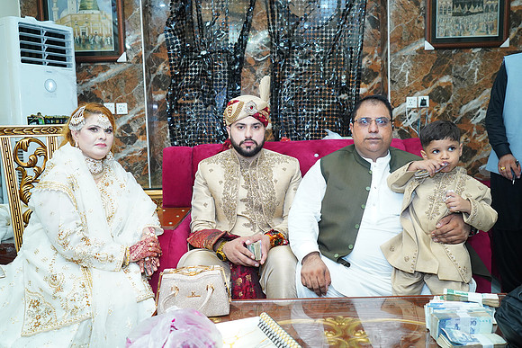 Usama & Hania Barat 00449