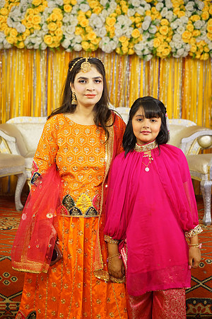 Rafiya & Fahad Mehndi 00093