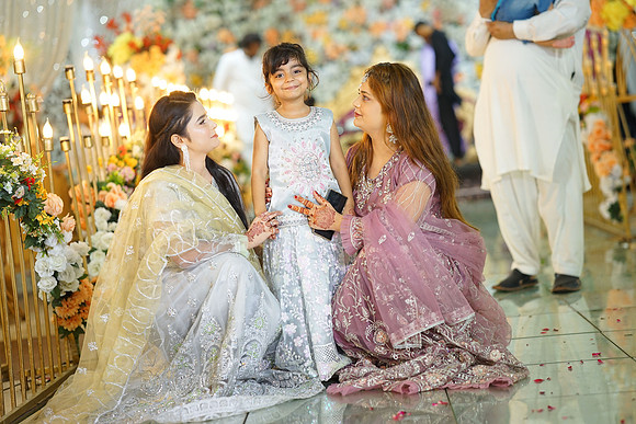 Jamshaid & Hajra Walima 00441