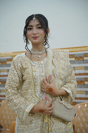 Jamshaid & Hajra Barat 00142