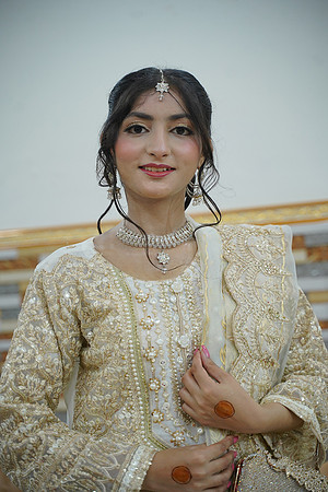 Jamshaid & Hajra Barat 00145