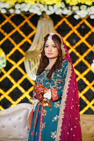 Ayesha & Arslan Mehndi 00008